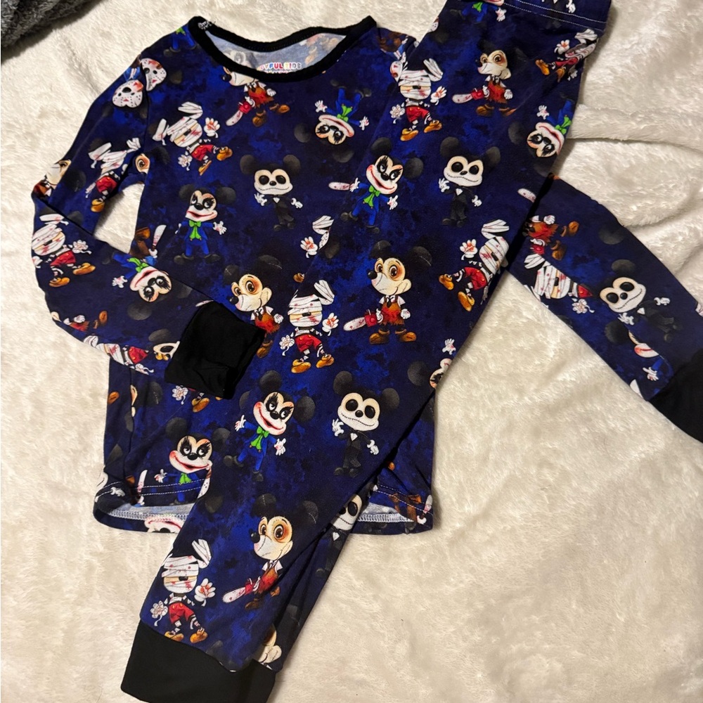 Blissful Blooms Bamboo LS/P set Mickey Horror